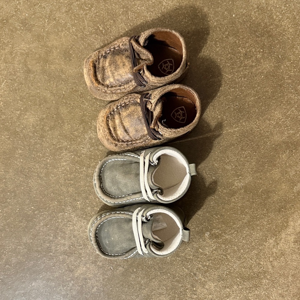 Infant Casual Moccasin Shoes in Brown and Gray
